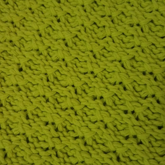 Beautiful woman's knitted sweater - Picture 5 of 8